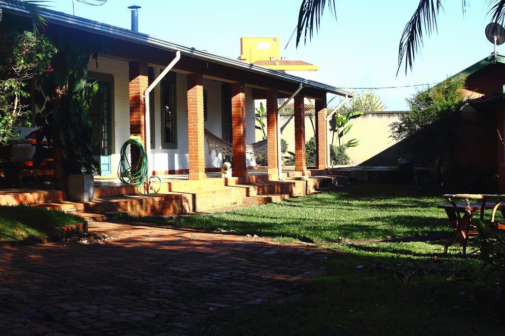 Chácara Andó Bed And Breakfast Águas de Santa Barbara Esterno foto